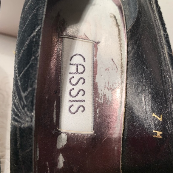 Size 7 m black velvet with glitter spider web pattern. - Picture 4 of 4